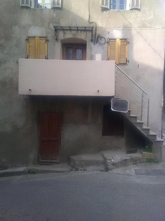 Charmant Petit Studio Proche Depart Gr20 Calenzana Kültér fotó